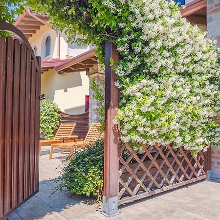 Endless Summer Sirmione - Italian Homing Luaran gambar