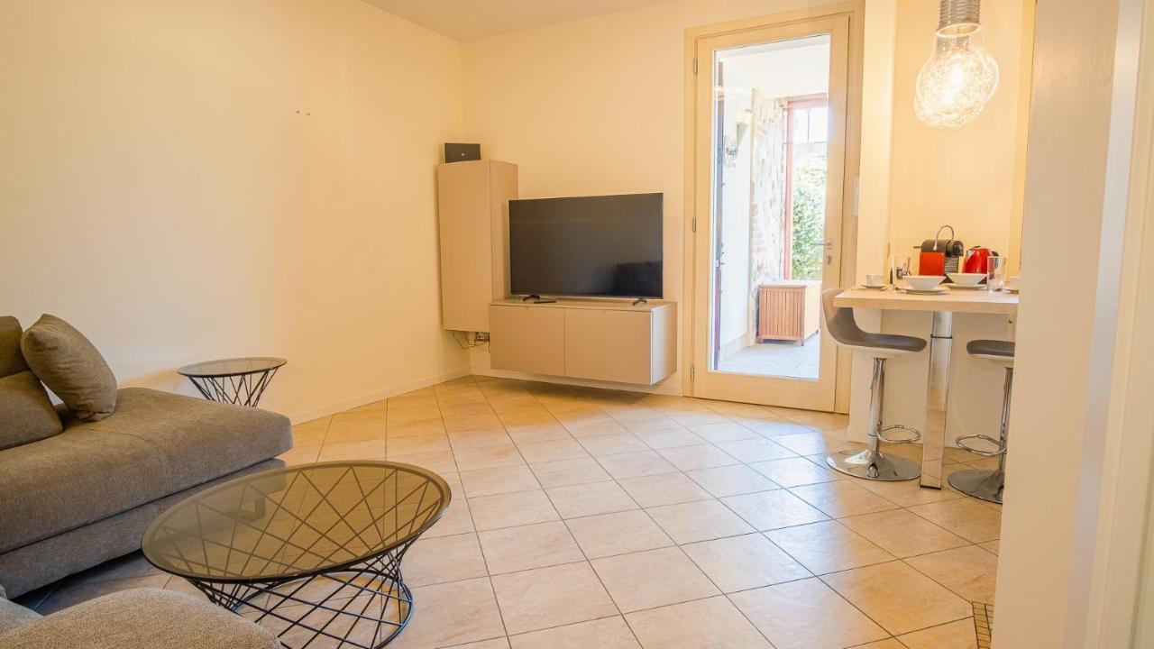 Endless Summer Sirmione - Italian Homing Luaran gambar
