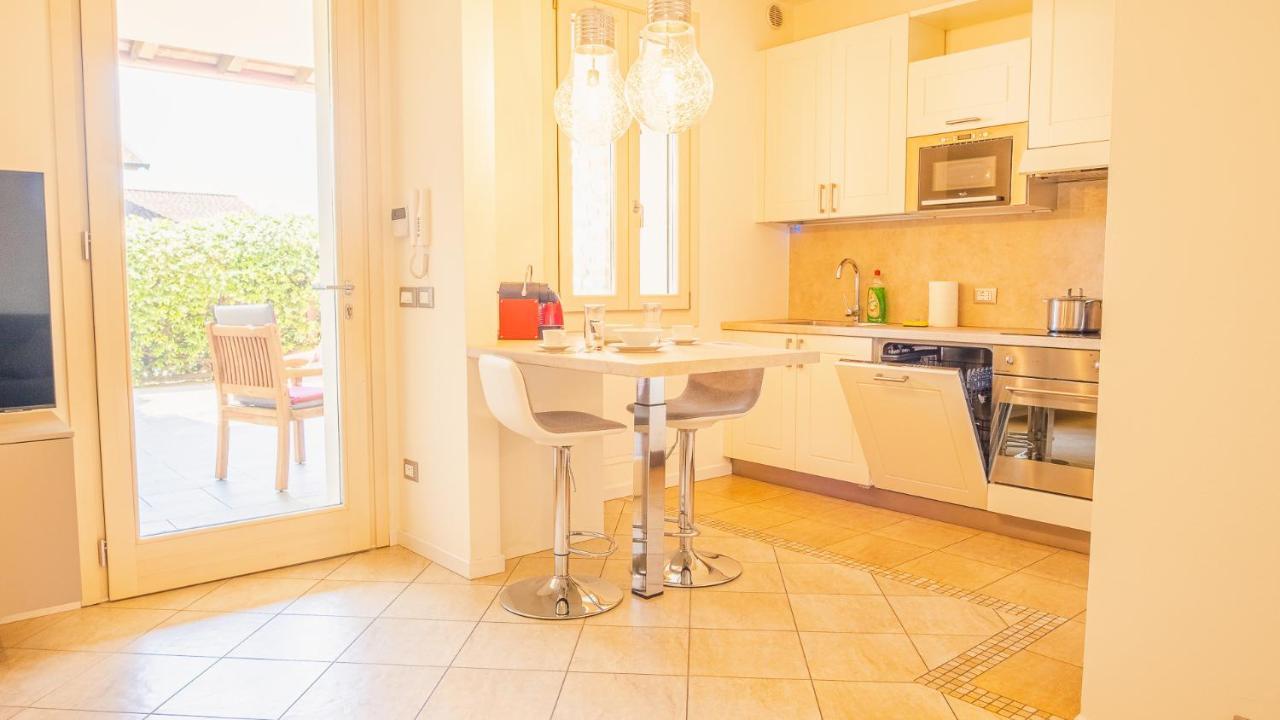 Endless Summer Sirmione - Italian Homing Luaran gambar